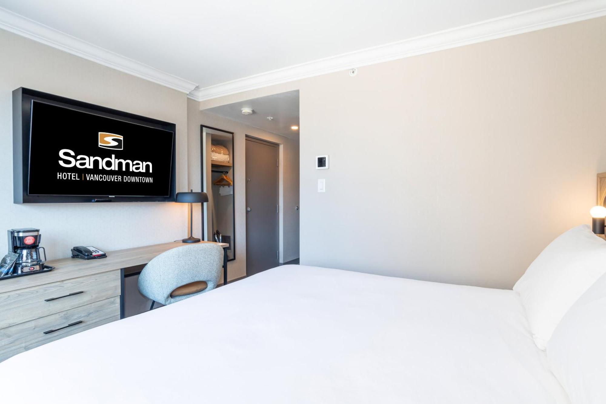 Hotel Sandman Downtown 3*
